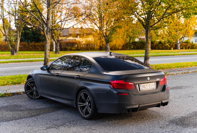 BMW M5 F10 2011