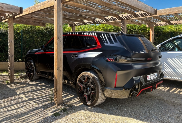 BMW XM G09 Label Red