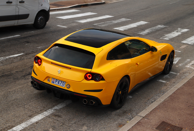 Ferrari GTC4Lusso