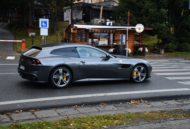 Ferrari GTC4Lusso