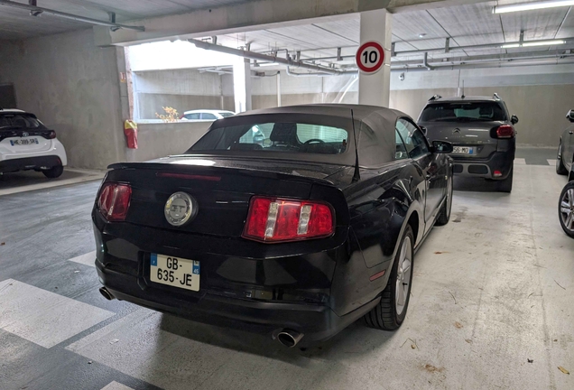 Ford Mustang GT Convertible 2011