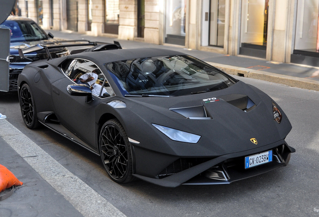 Lamborghini Huracán LP640-2 STO