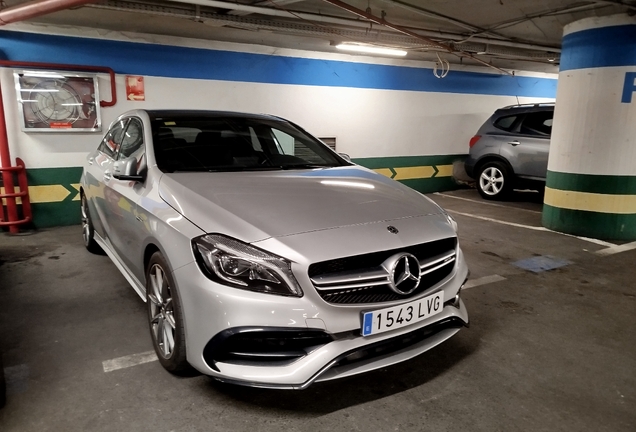 Mercedes-AMG A 45 W176 2015