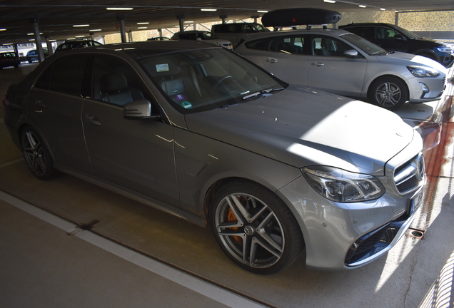 Mercedes-Benz E 63 AMG S W212