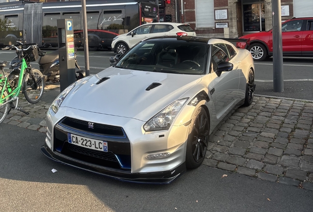Nissan GT-R 2011