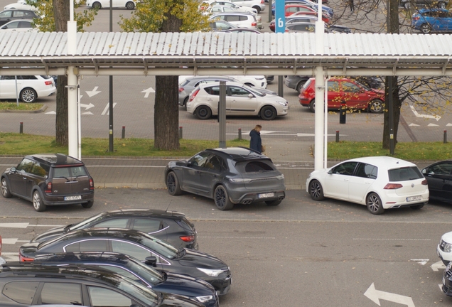 Porsche 95B Macan GTS MkIII