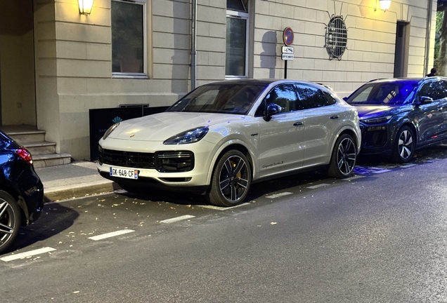 Porsche Cayenne Coupé Turbo S E-Hybrid