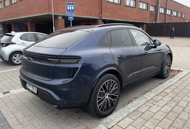 Porsche Macan EV Turbo