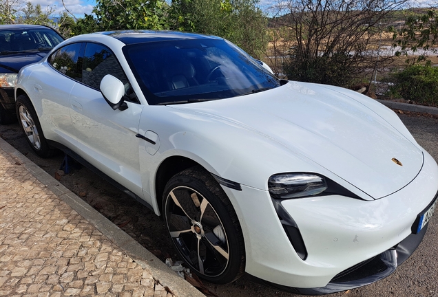 Porsche Taycan Turbo