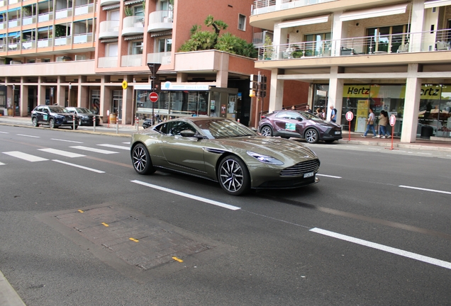 Aston Martin DB11