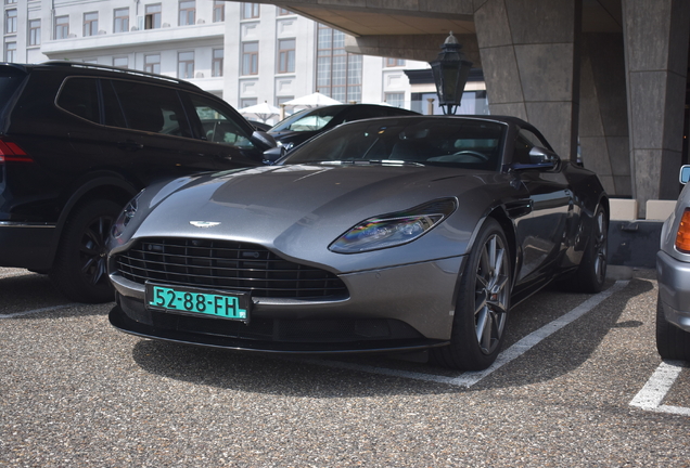 Aston Martin DB11 V8 Volante