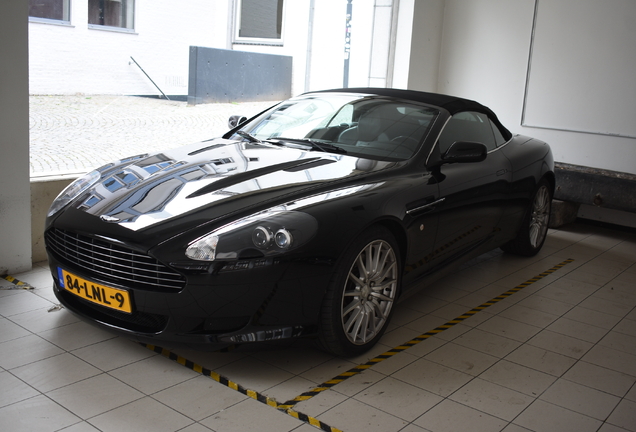 Aston Martin DB9 Volante