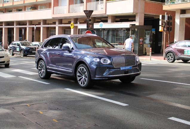 Bentley Bentayga Azure 2024