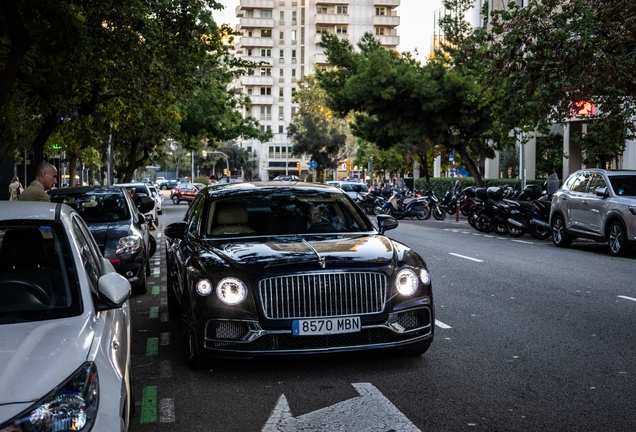 Bentley Flying Spur V8 2021
