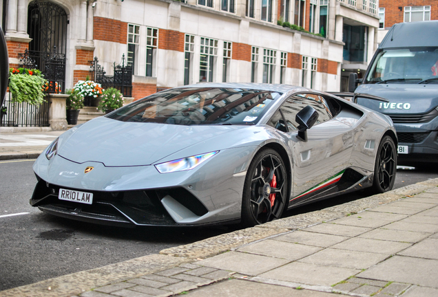 Lamborghini Huracán LP640-4 Performante