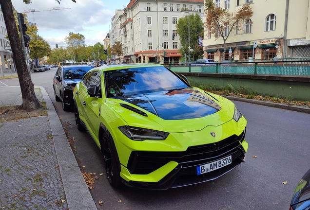 Lamborghini Urus Performante
