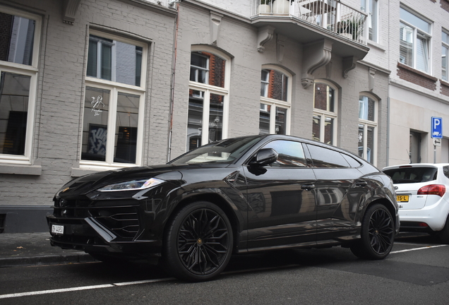 Lamborghini Urus SE