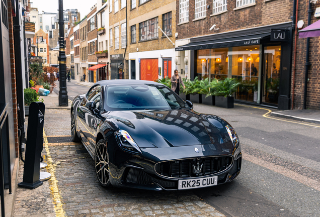 Maserati GranCabrio Trofeo 2024