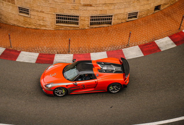 Porsche 918 Spyder Weissach Package