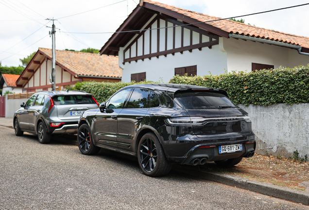 Porsche 95B Macan GTS MkIII