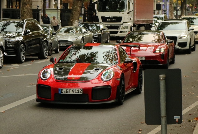 Porsche 991 GT2 RS Weissach Package