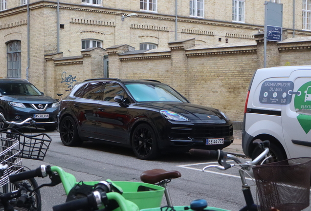 Porsche Cayenne Coupé Turbo S E-Hybrid