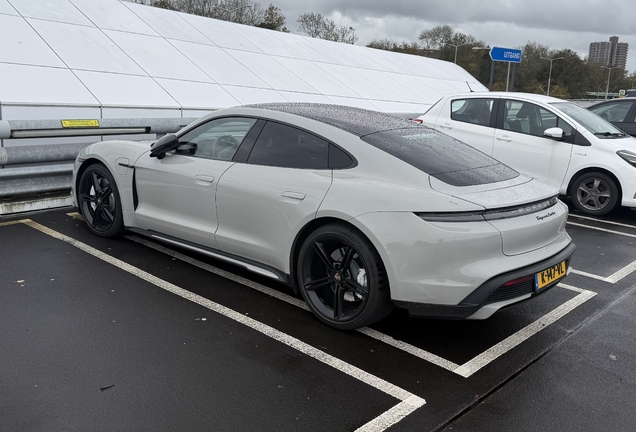Porsche Taycan Turbo