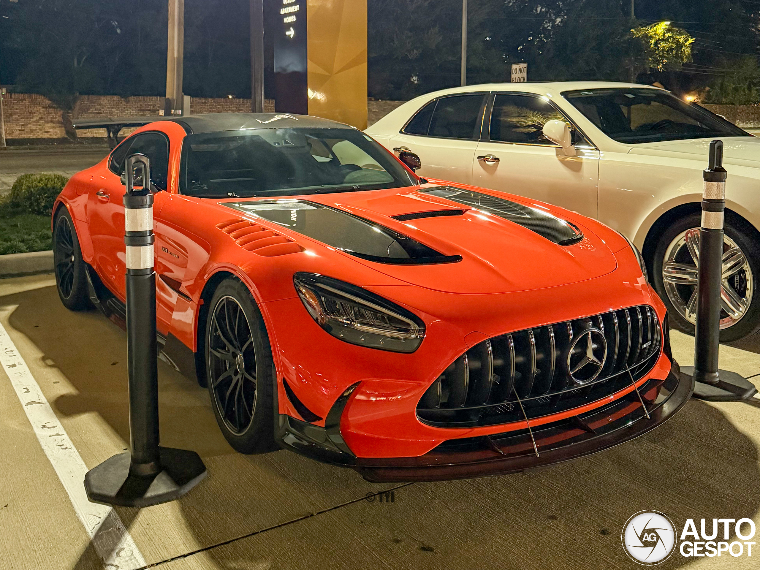 Blinkende Mercedes-AMG GT Black Series schittert in Houston