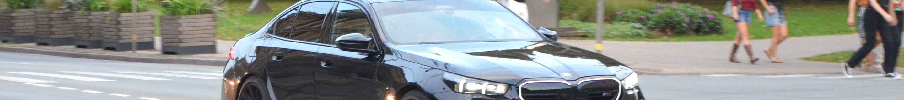 BMW M5 G90