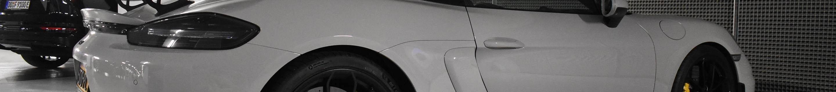 Porsche 718 Cayman GT4