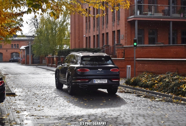 Bentley Bentayga V8 2021