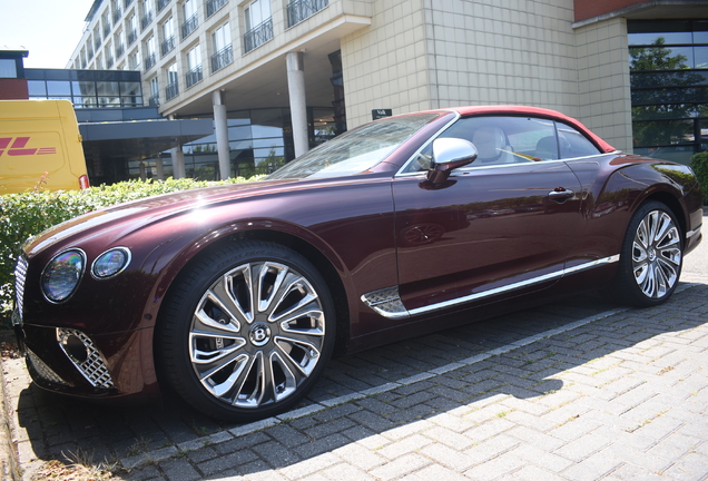 Bentley Continental GTC V8 2020 Mulliner