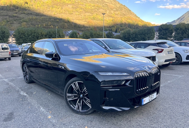 BMW M760e xDrive