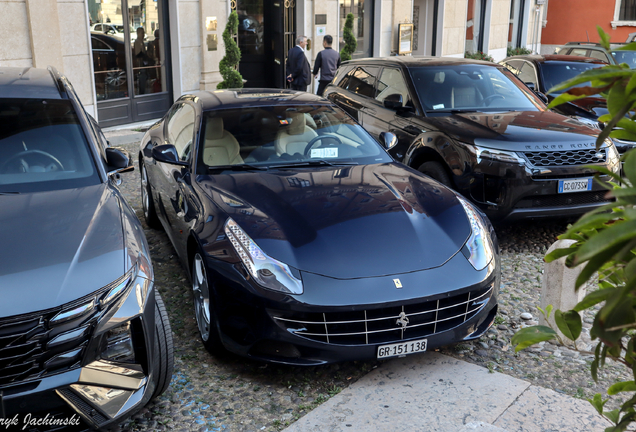 Ferrari FF