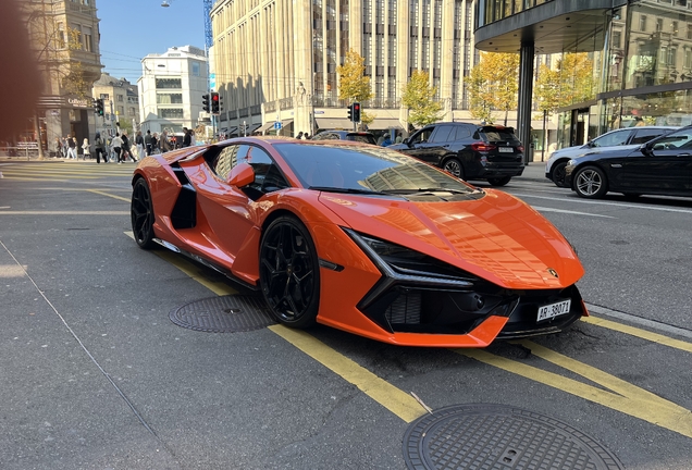 Lamborghini Revuelto