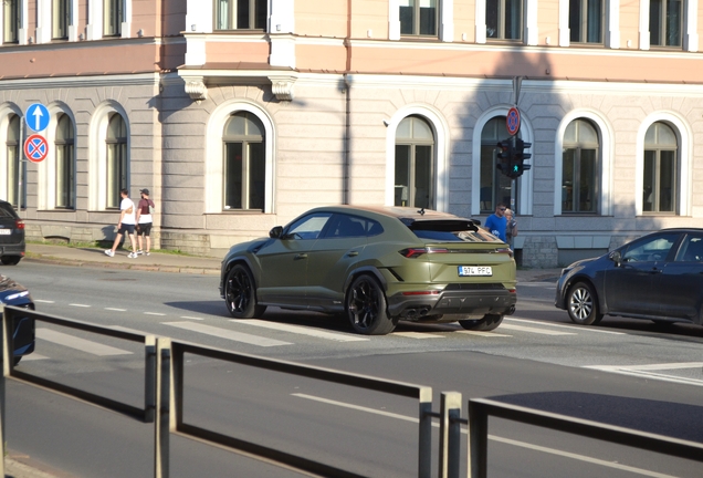 Lamborghini Urus Performante
