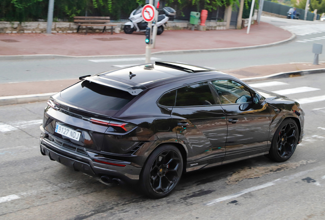 Lamborghini Urus Performante