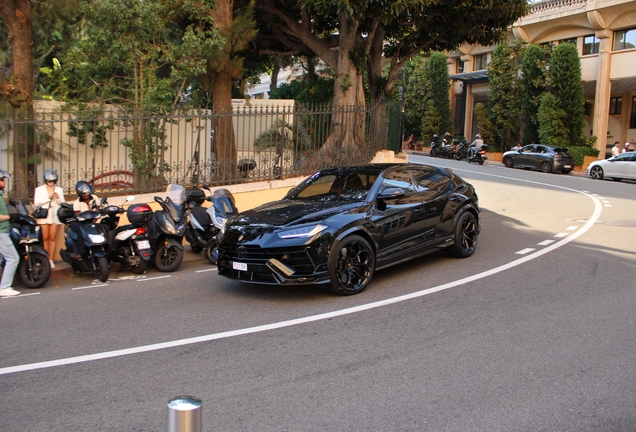 Lamborghini Urus Performante