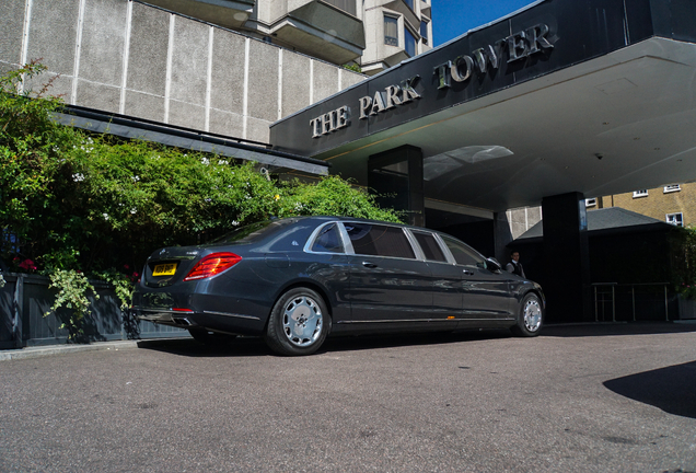 Mercedes-Maybach S 600 Pullman VV222