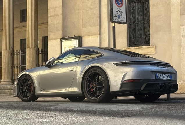 Porsche 992 Carrera 4 GTS MkII