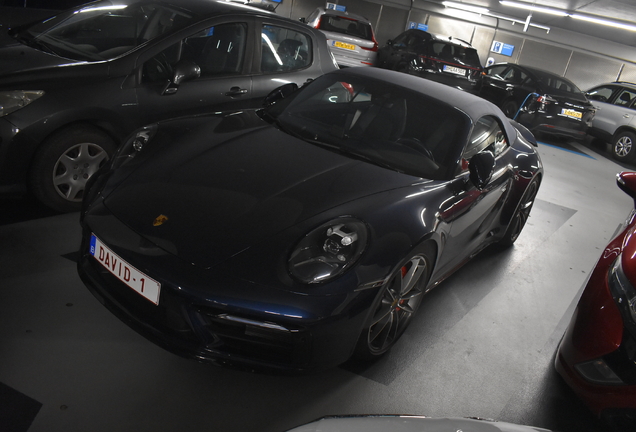Porsche 992 Carrera 4S Cabriolet MkI