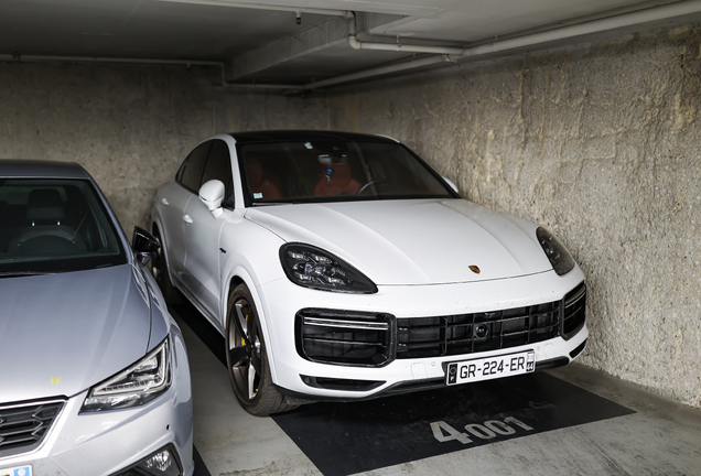 Porsche Cayenne Coupé Turbo S E-Hybrid