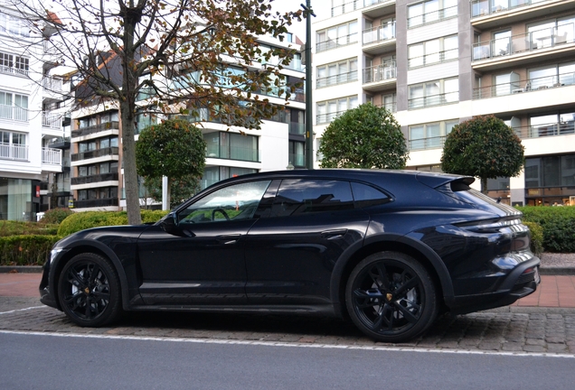 Porsche Taycan Turbo Cross Turismo