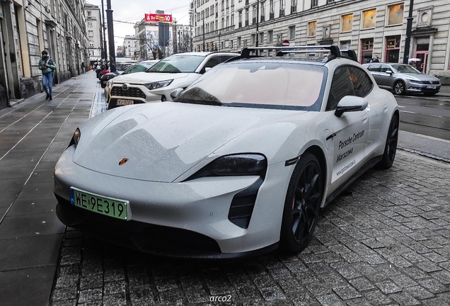 Porsche Taycan GTS Sport Turismo