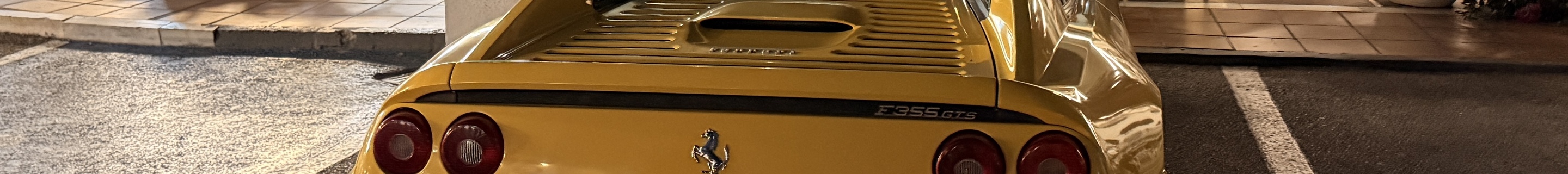 Ferrari F355 GTS