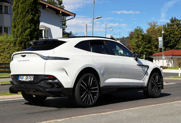 Aston Martin DBX707