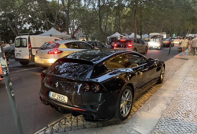 Ferrari GTC4Lusso T