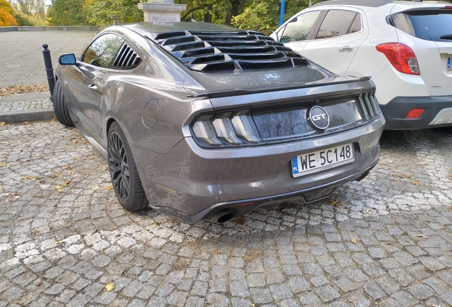 Ford Mustang GT 2015