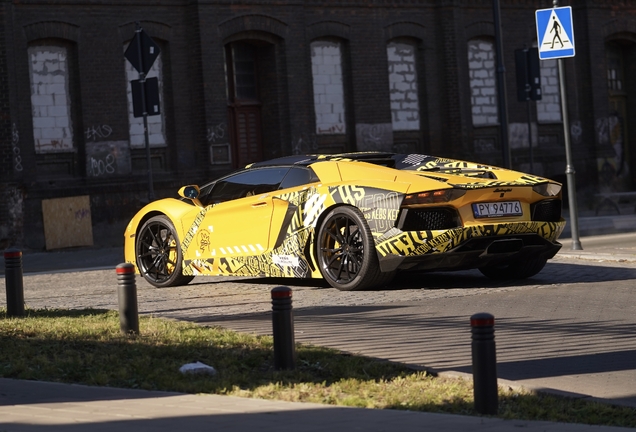 Lamborghini Aventador LP700-4 Roadster