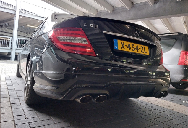 Mercedes-Benz C 63 AMG W204 2012